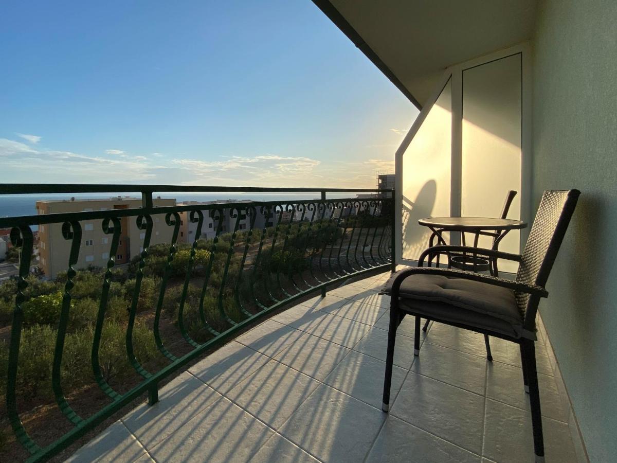 Готель Apartman Ivan Макарська Екстер'єр фото